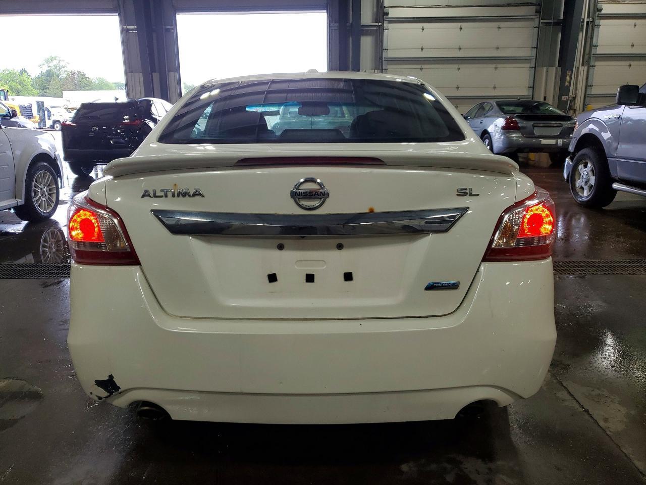 2013 Nissan Altima 2.5 - Фото 6