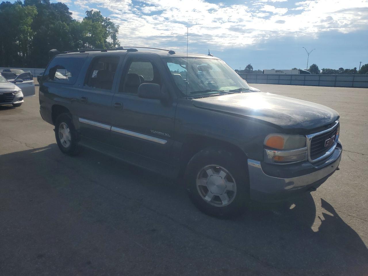 2004 GMC Yukon Xl K1500 - Фото 4
