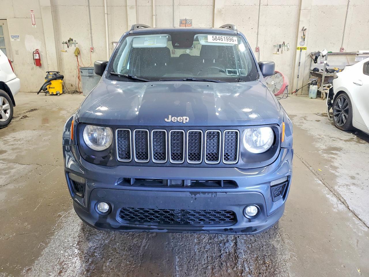 2022 Jeep Renegade Latitude - Фото 5