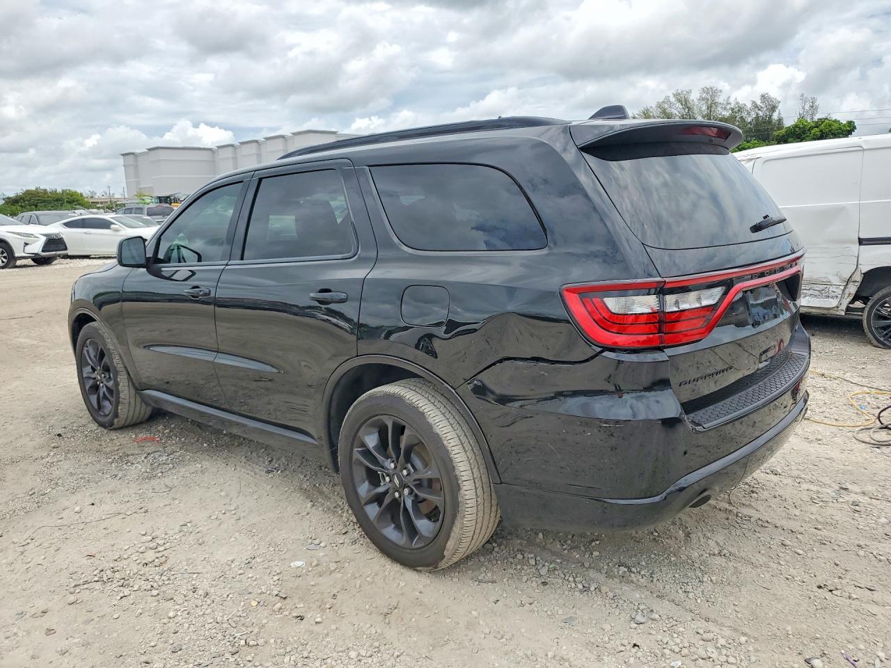 2025 Dodge Durango Gt - Image 2
