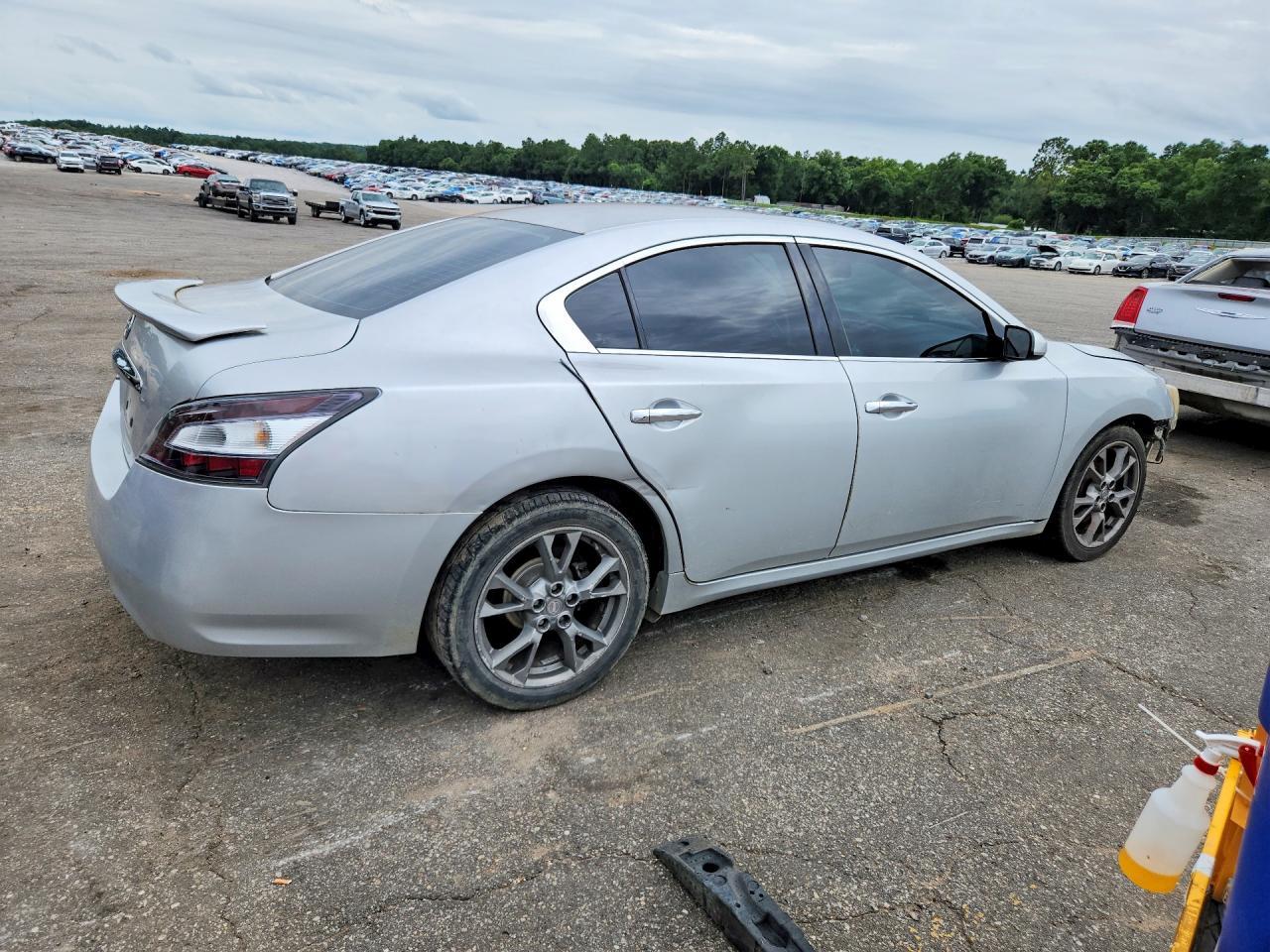 2013 Nissan Maxima 3.5 S - Image 3