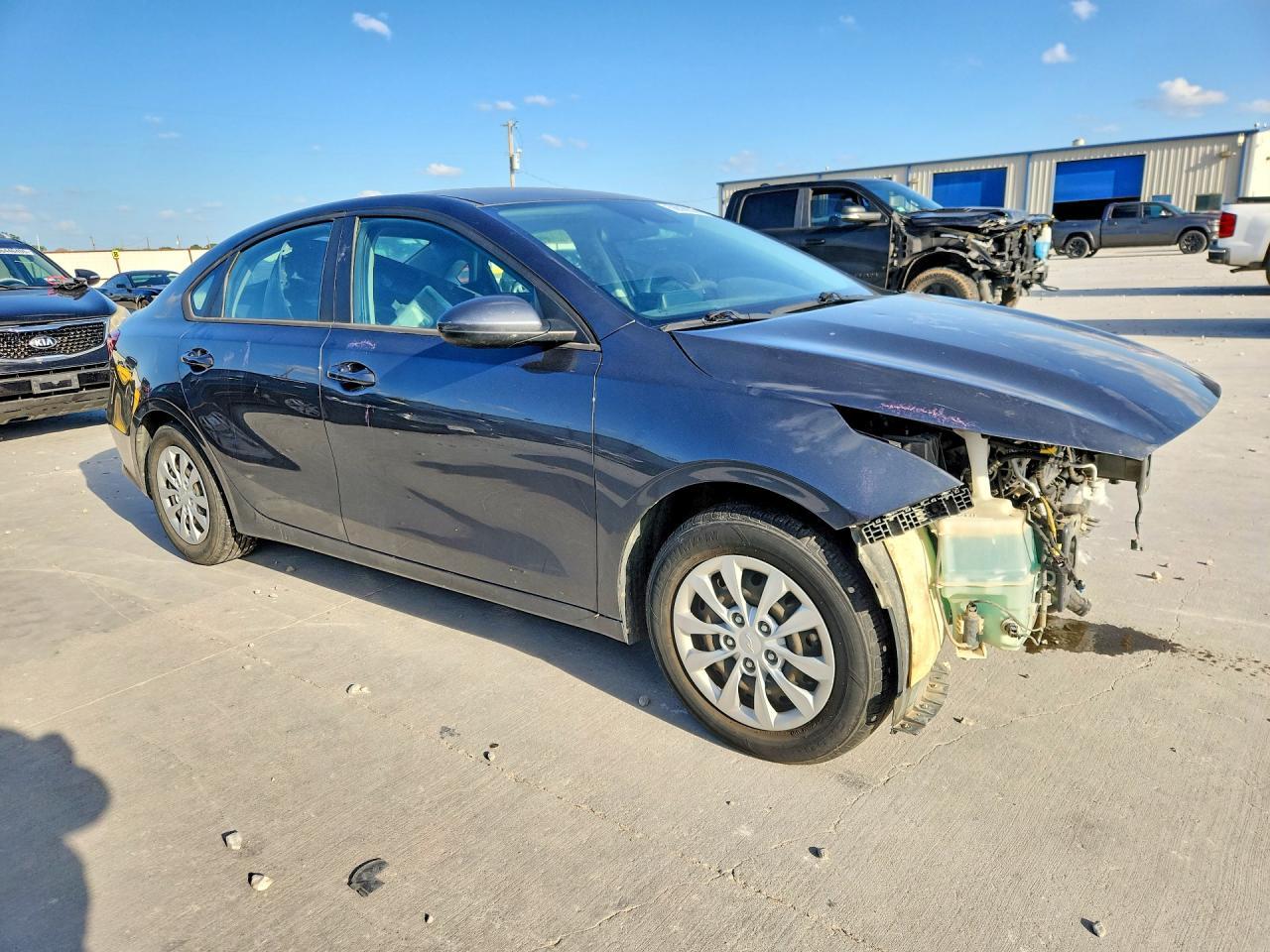 2022 Kia Forte Fe - Фото 4