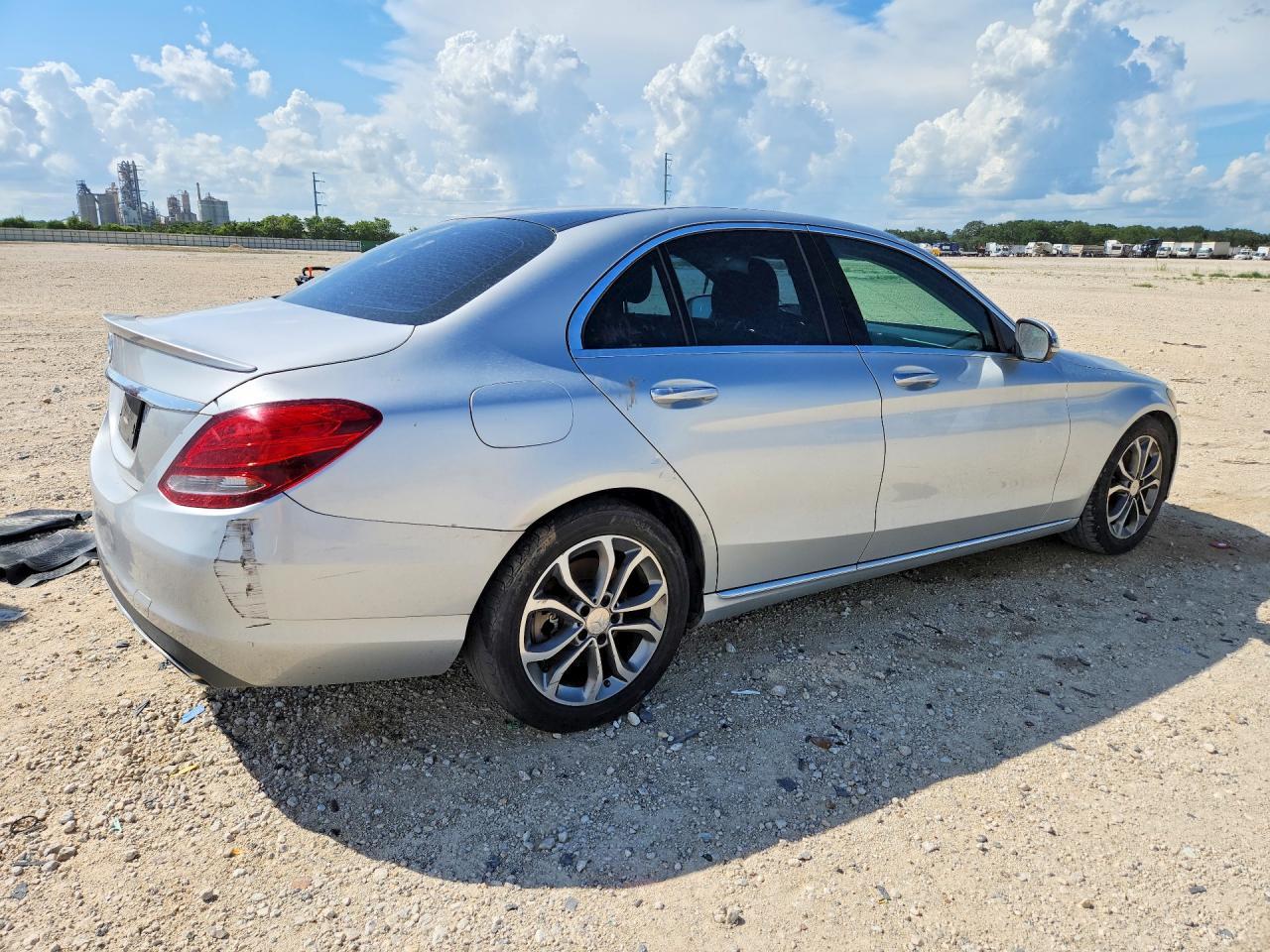 2016 Mercedes-Benz C 300 - Image 3