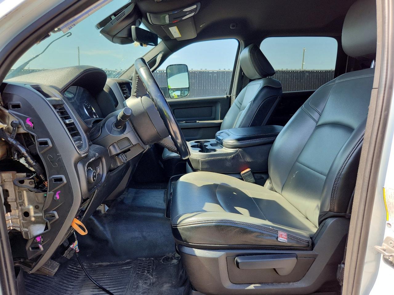 2022 Ram 2500 Tradesman - Фото 7