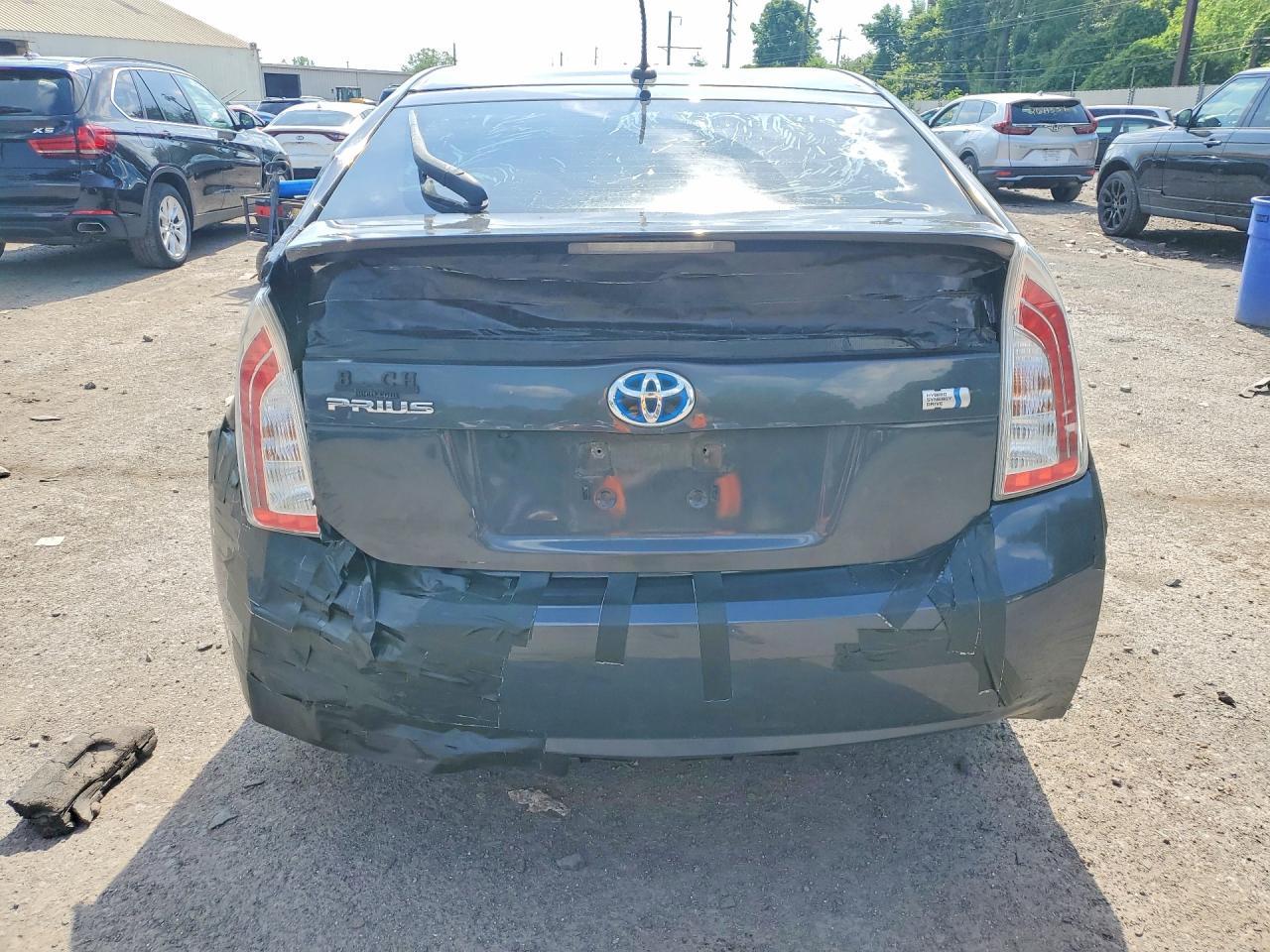 2015 Toyota Prius Three - Фото 6