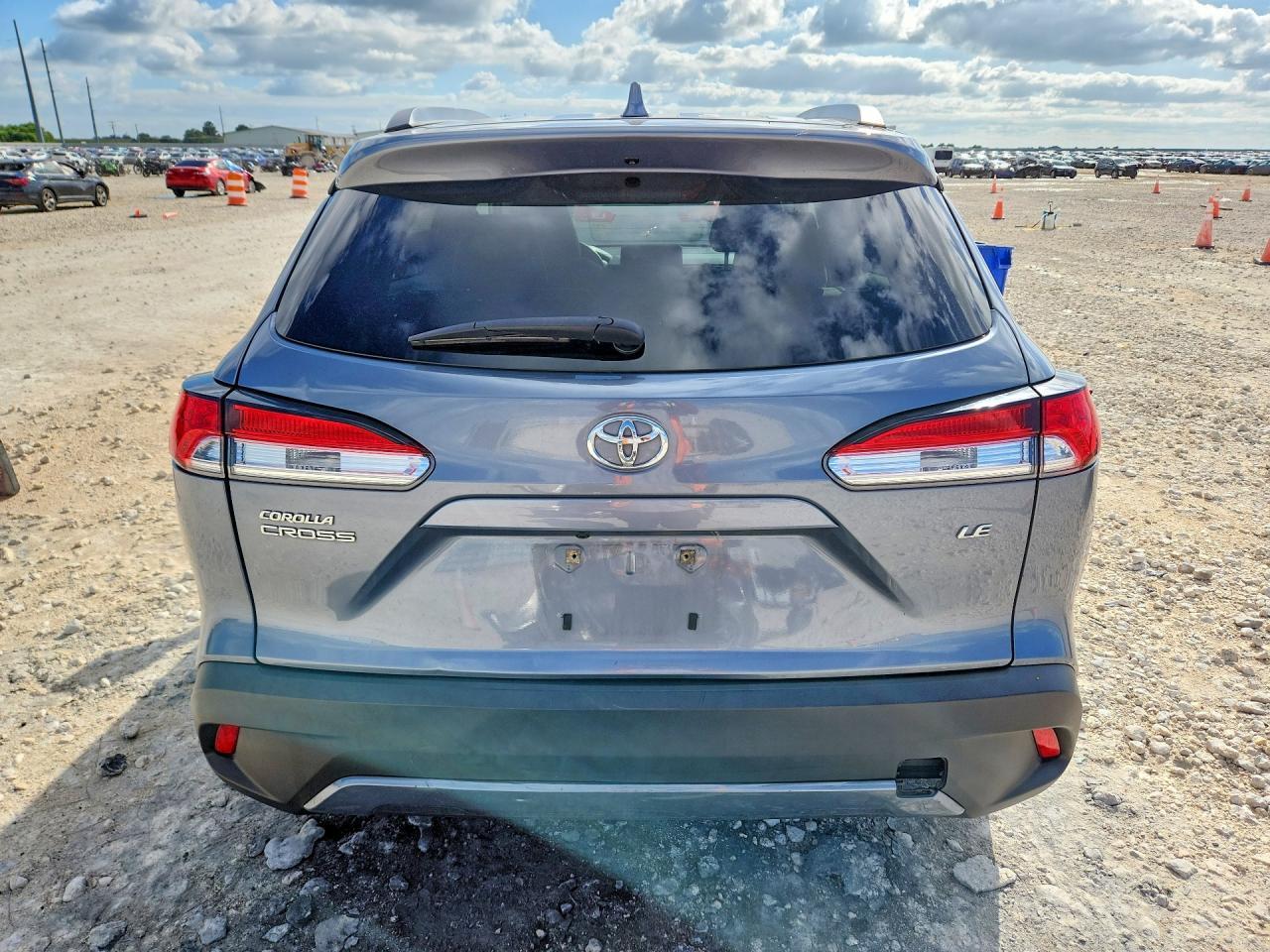 2022 Toyota Corolla Cross Le - Фото 6