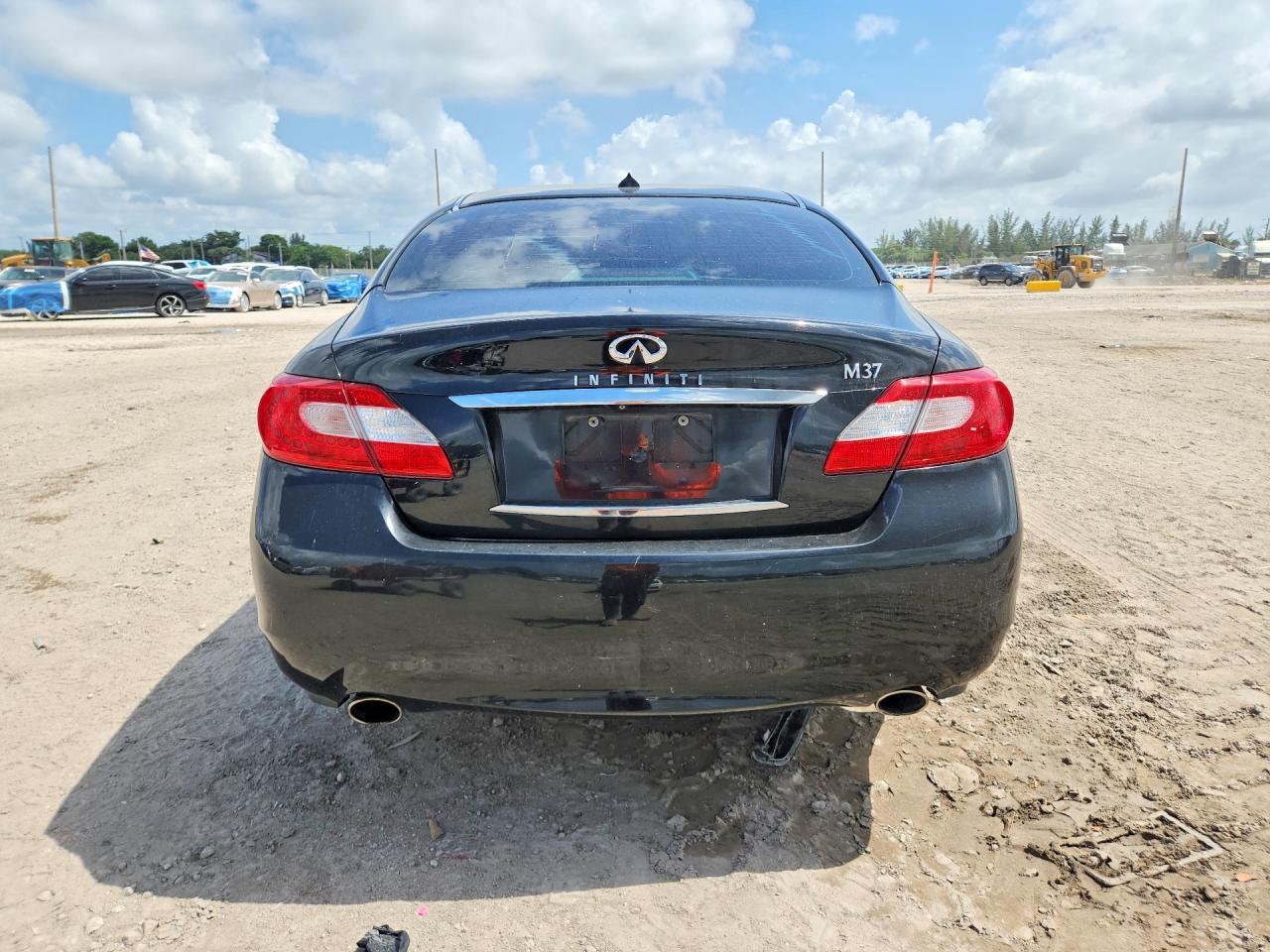 2012 Infiniti M37 Base - Фото 6