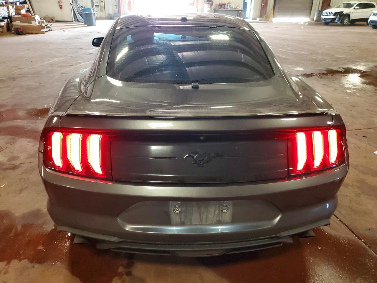 2020 Ford Mustang - Image 6
