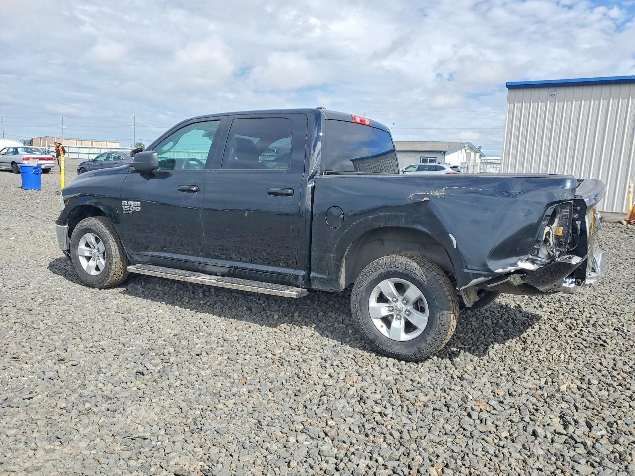 2021 Ram 1500 Classic Slt - Фото 2