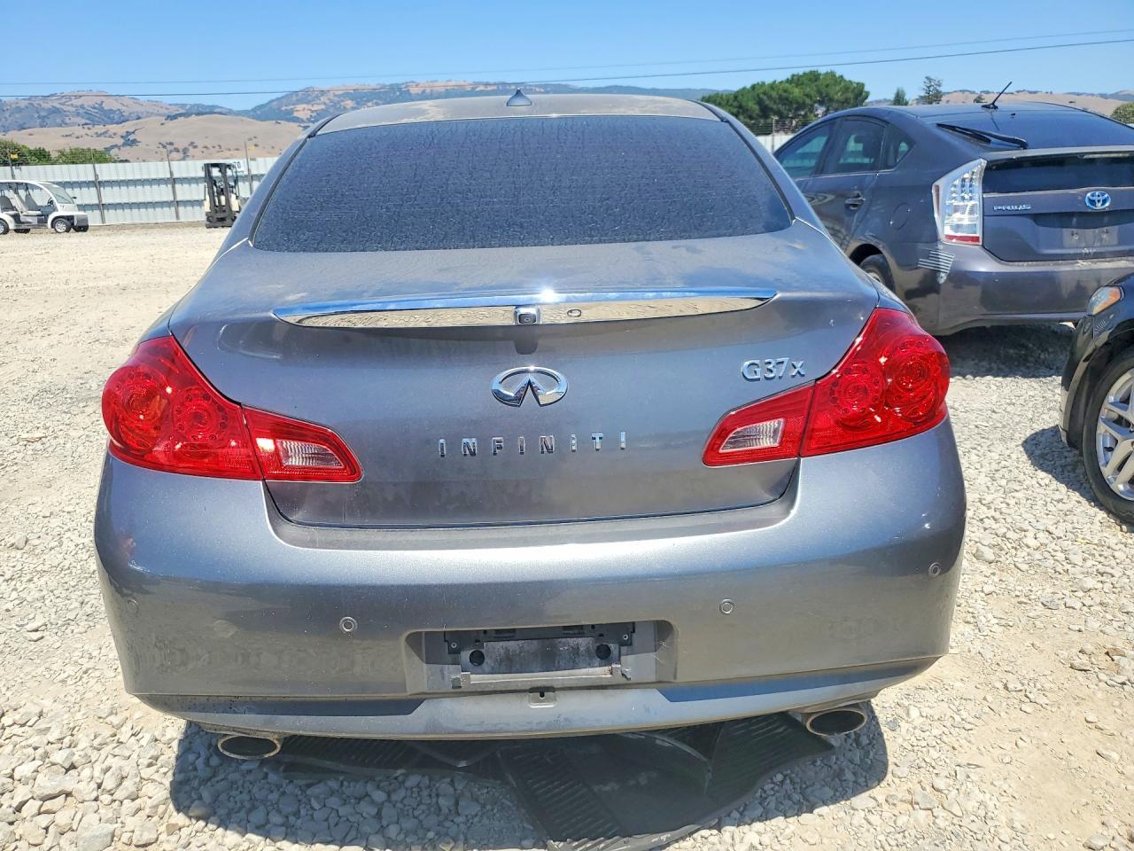 2013 Infiniti G37 Sedan X - Image 6