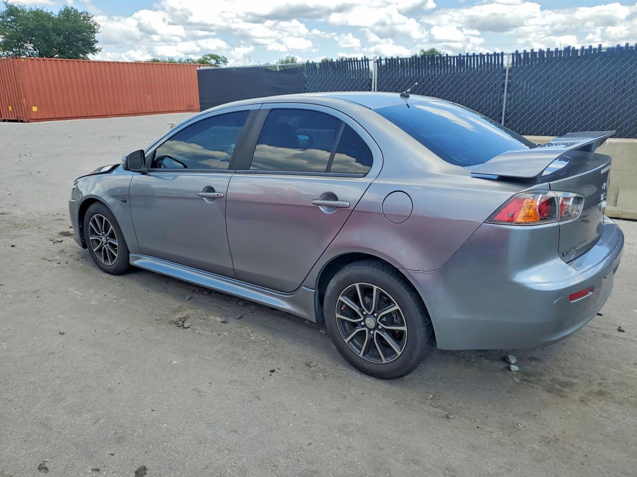 2017 Mitsubishi Lancer Es - Фото 2