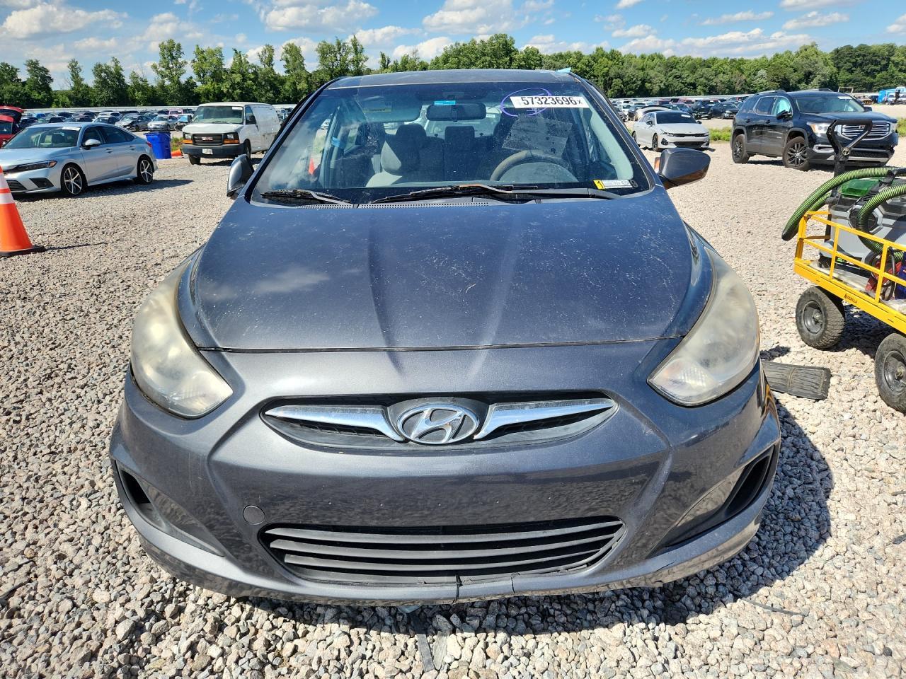 2012 Hyundai Accent Gls - Image 5