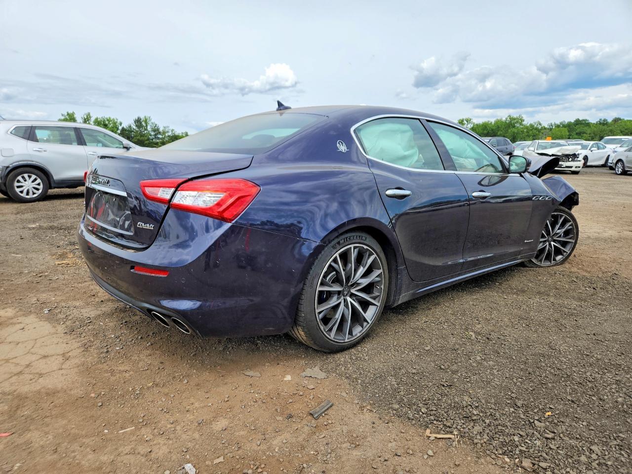 2019 Maserati Ghibli S - Фото 3