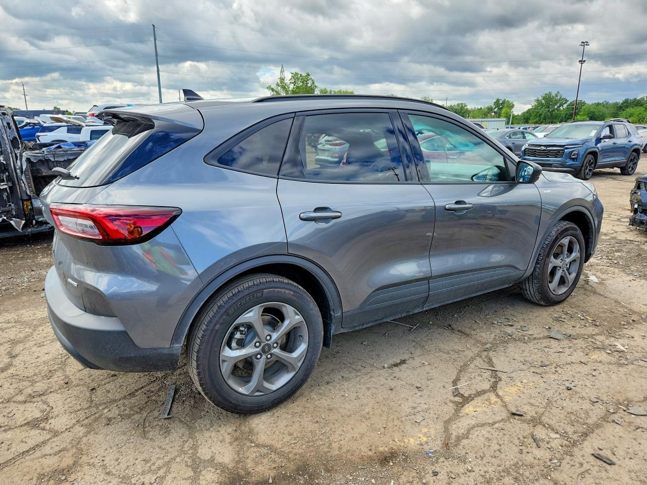 2025 Ford Escape St Line - Фото 3