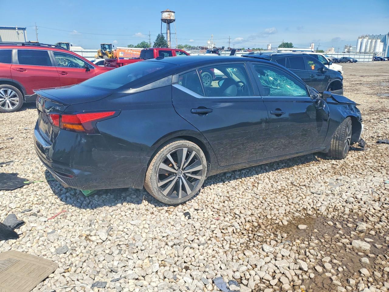 2021 Nissan Altima Sr - Image 3
