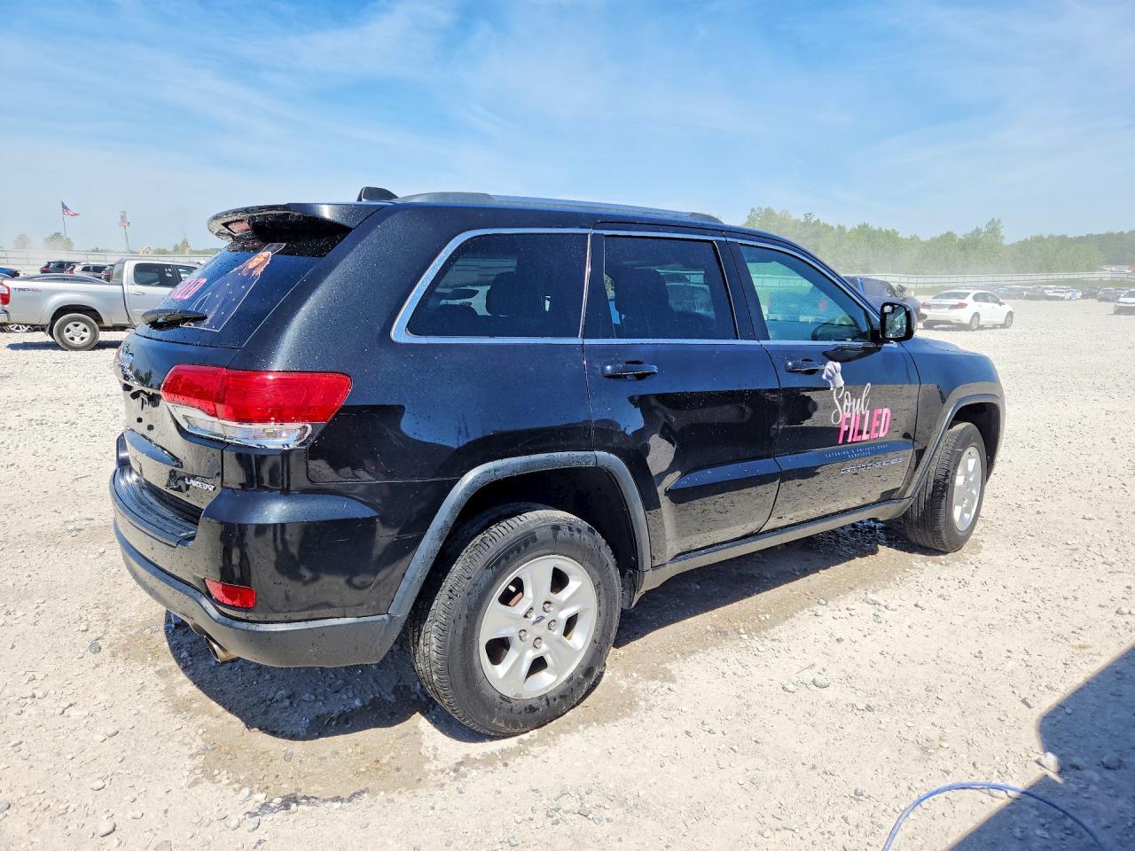 2015 Jeep Grand Cherokee Laredo - Image 3