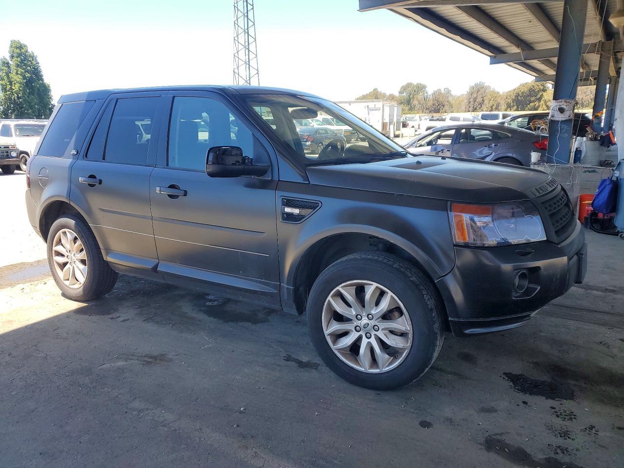 2011 Land Rover Lr2 - Image 4