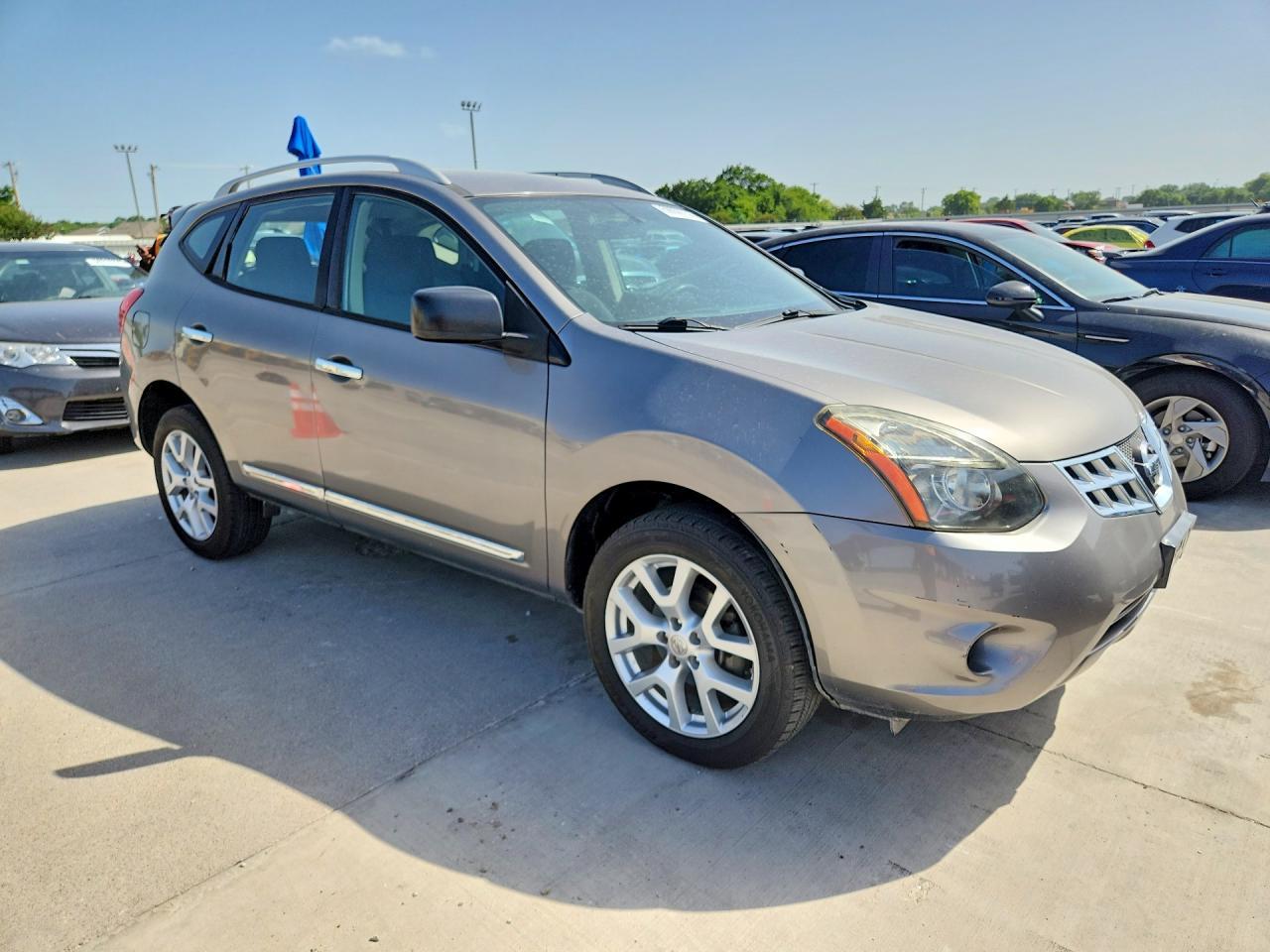 2015 Nissan Rogue Select S - Фото 4