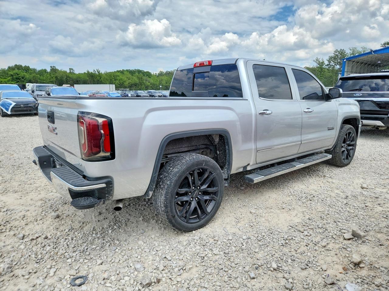 2018 GMC Sierra K1500 Slt - Image 3