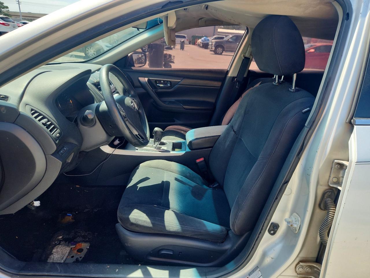 2015 Nissan Altima 2.5 S - Фото 7