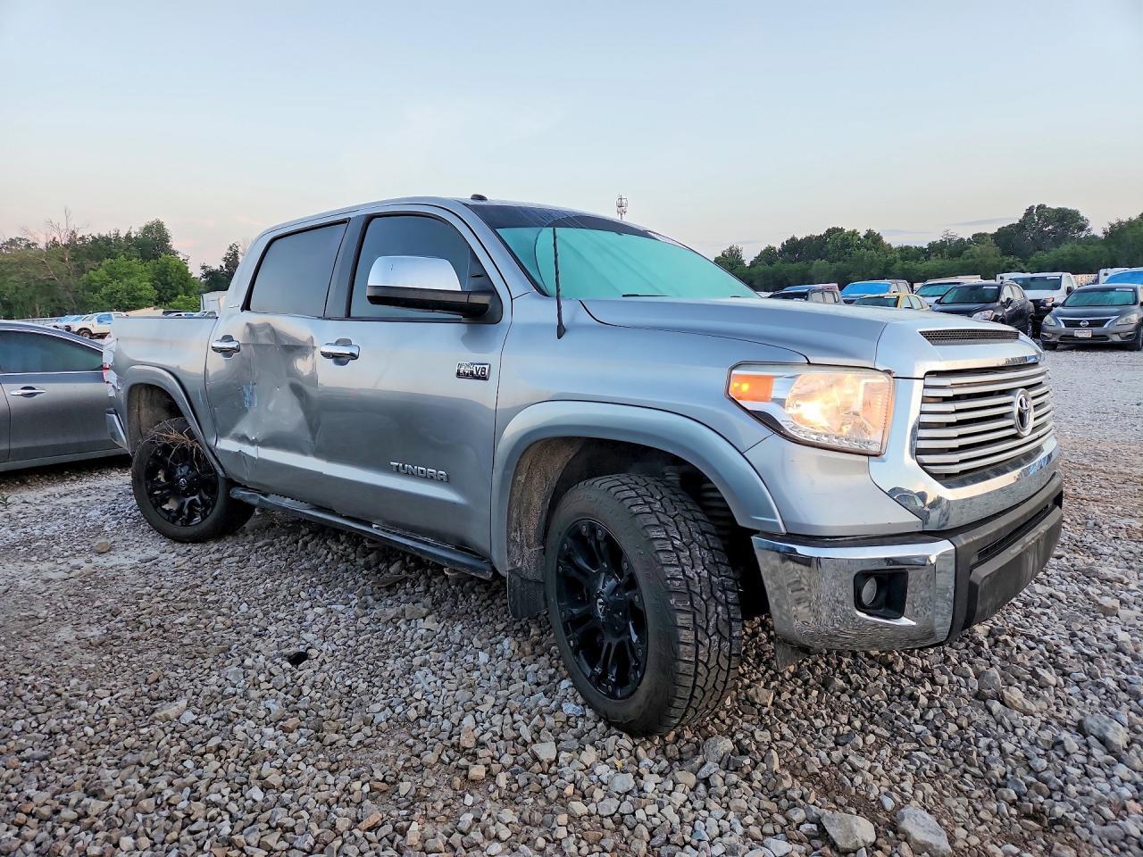 2015 Toyota Tundra Crewmax Limited - Фото 4
