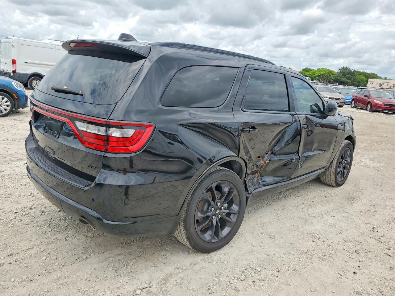 2025 Dodge Durango Gt - Image 3