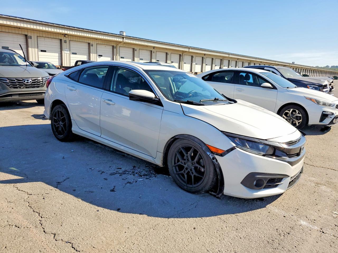 2016 Honda Civic - Фото 4
