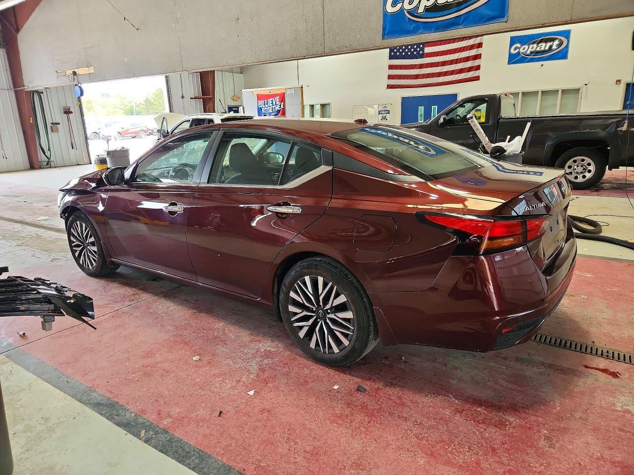 2024 Nissan Altima Sv - Фото 2