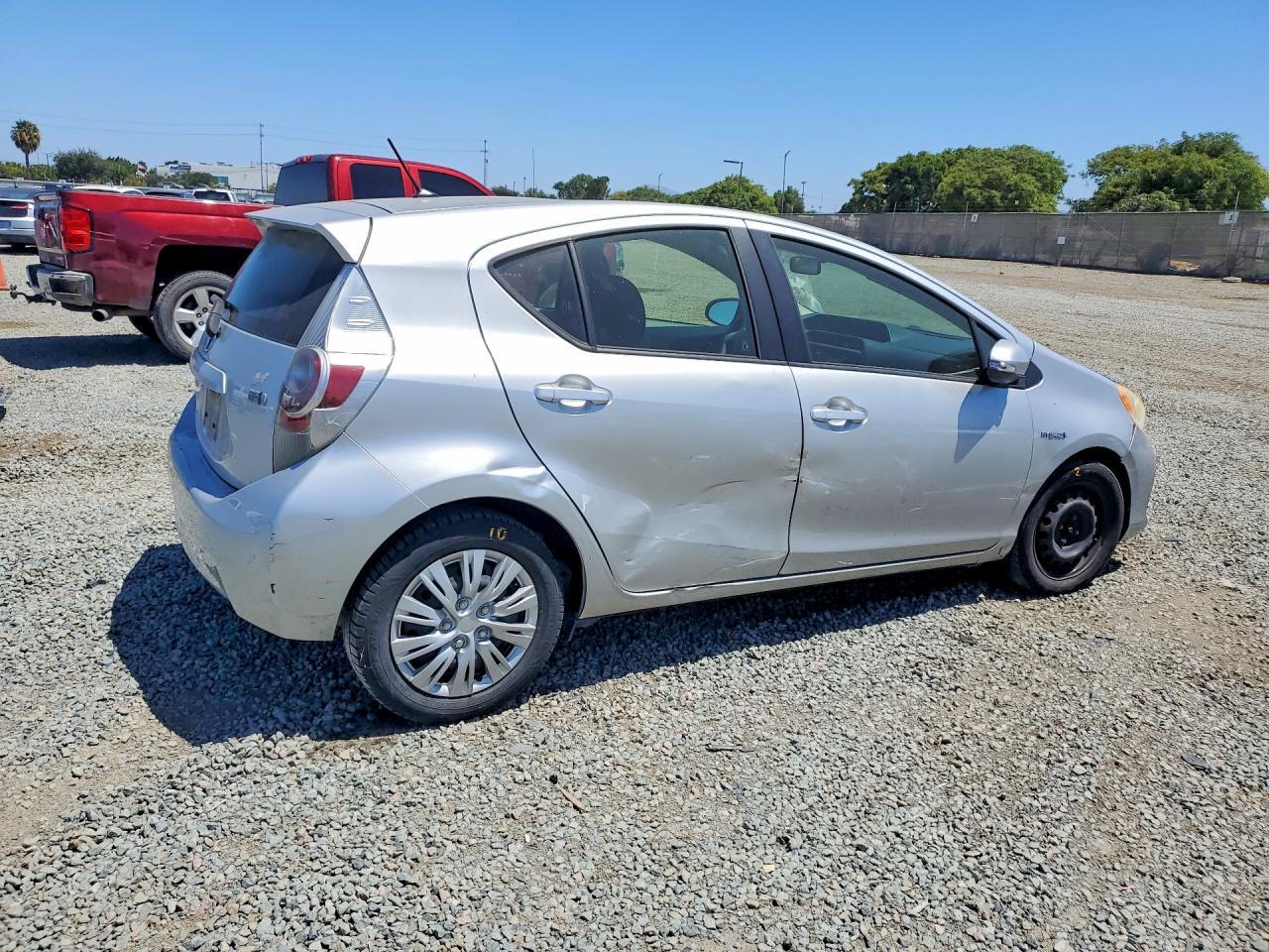 2013 Toyota Prius C - Фото 3