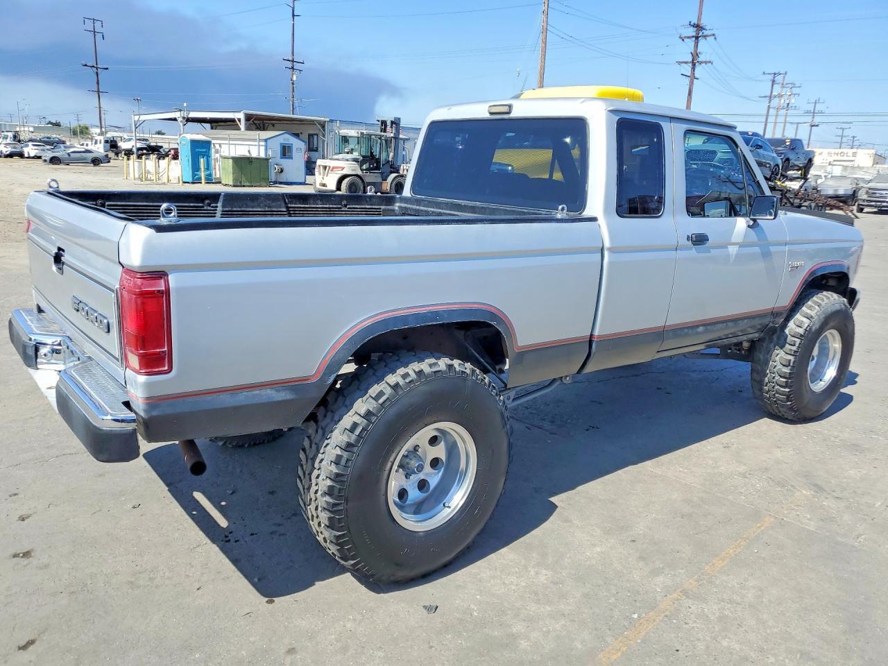 1987 Ford Ranger Super Cab - Фото 3