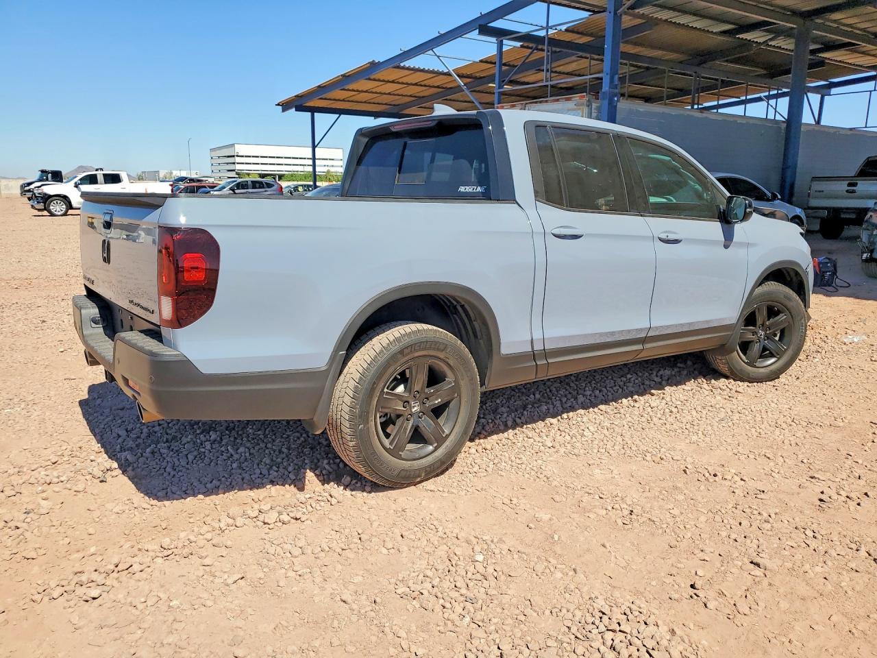2022 Honda Ridgeline Black Edition - Image 3