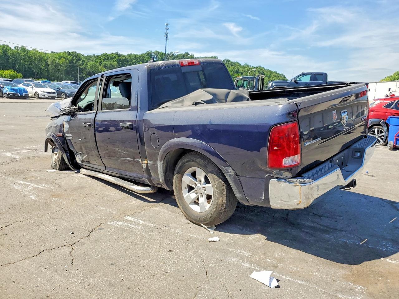2015 Ram 1500 Slt - Image 2