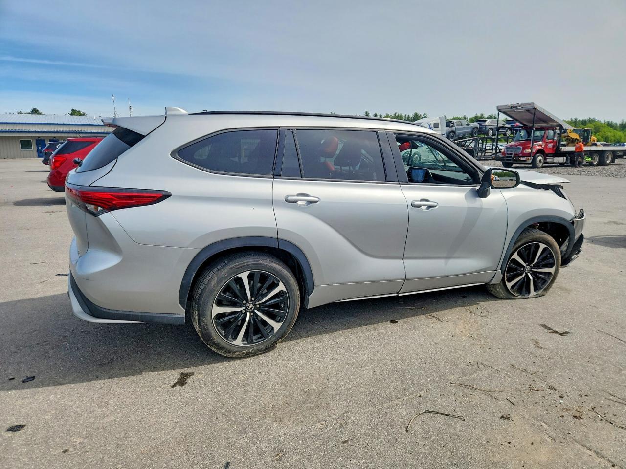 2021 Toyota Highlander Xse - Image 3