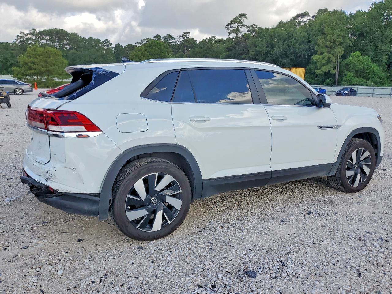 2025 Volkswagen Atlas Cross Sport Se - Фото 3