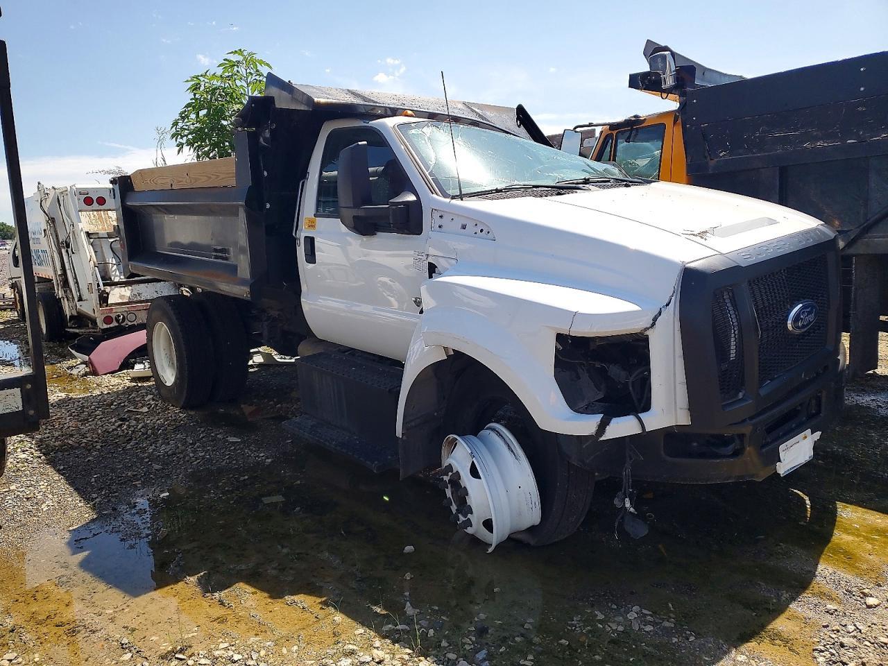 2025 Ford F750 Super Duty Dump Truck
