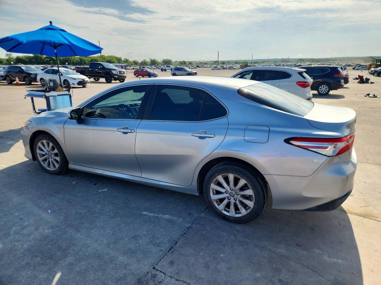 2018 Toyota Camry Le - Image 2