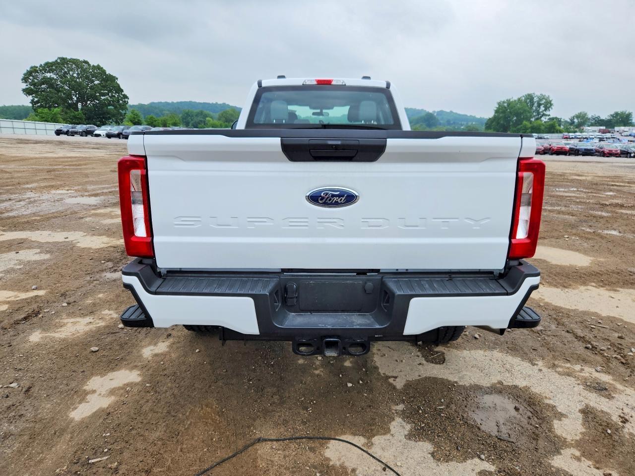 2026 Ford F350 Super Duty - Фото 6