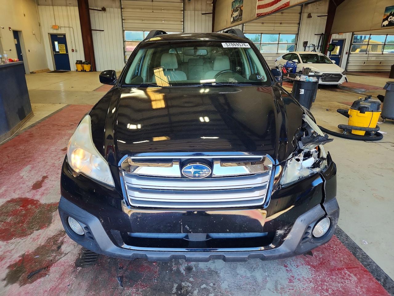 2013 Subaru Outback 2.5I Premium - Image 5