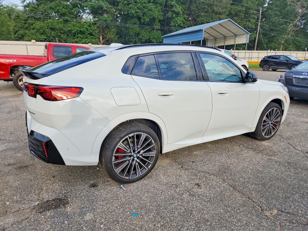 2025 BMW X2 xDrive28I - Фото 3