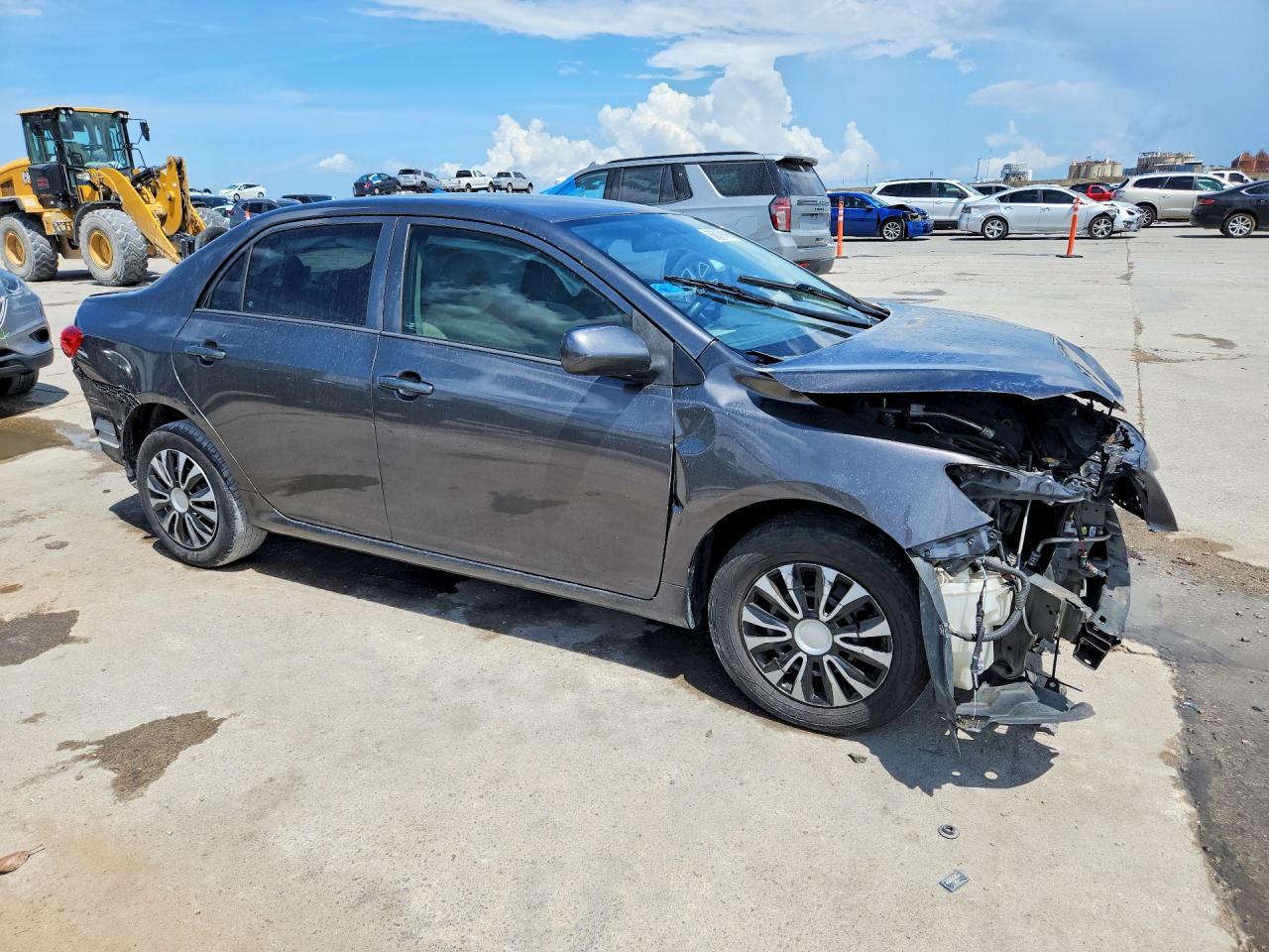 2013 Toyota Corolla L - Фото 4