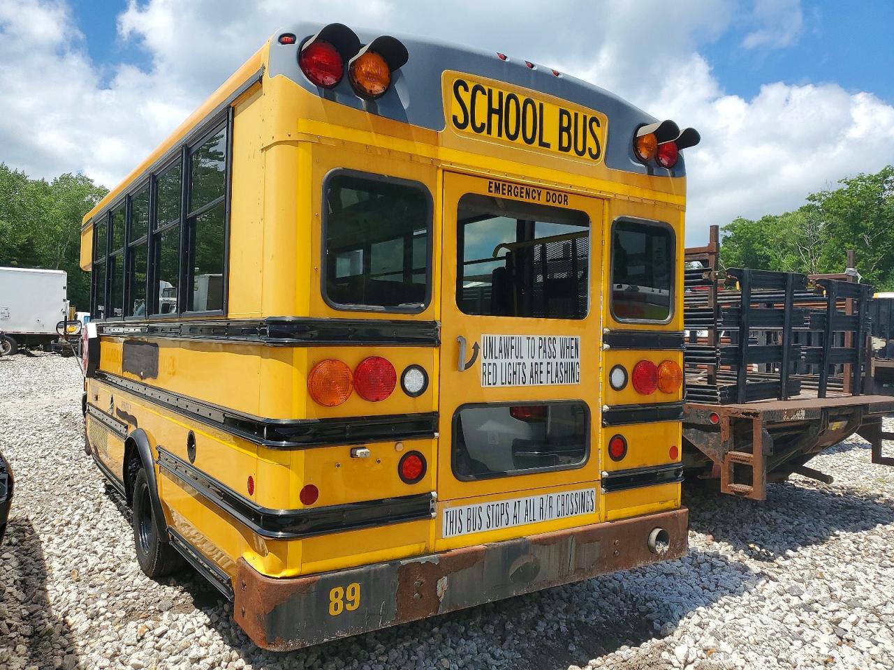2012 Chevrolet Express G4 - School Bus - Image 3