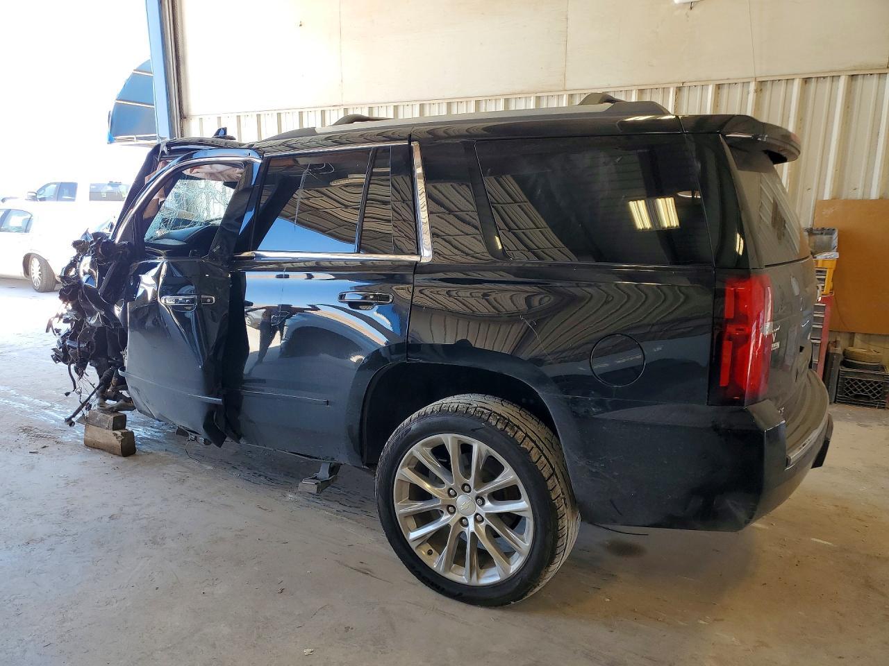 2019 Chevrolet Tahoe C1500 Premier - Image 2