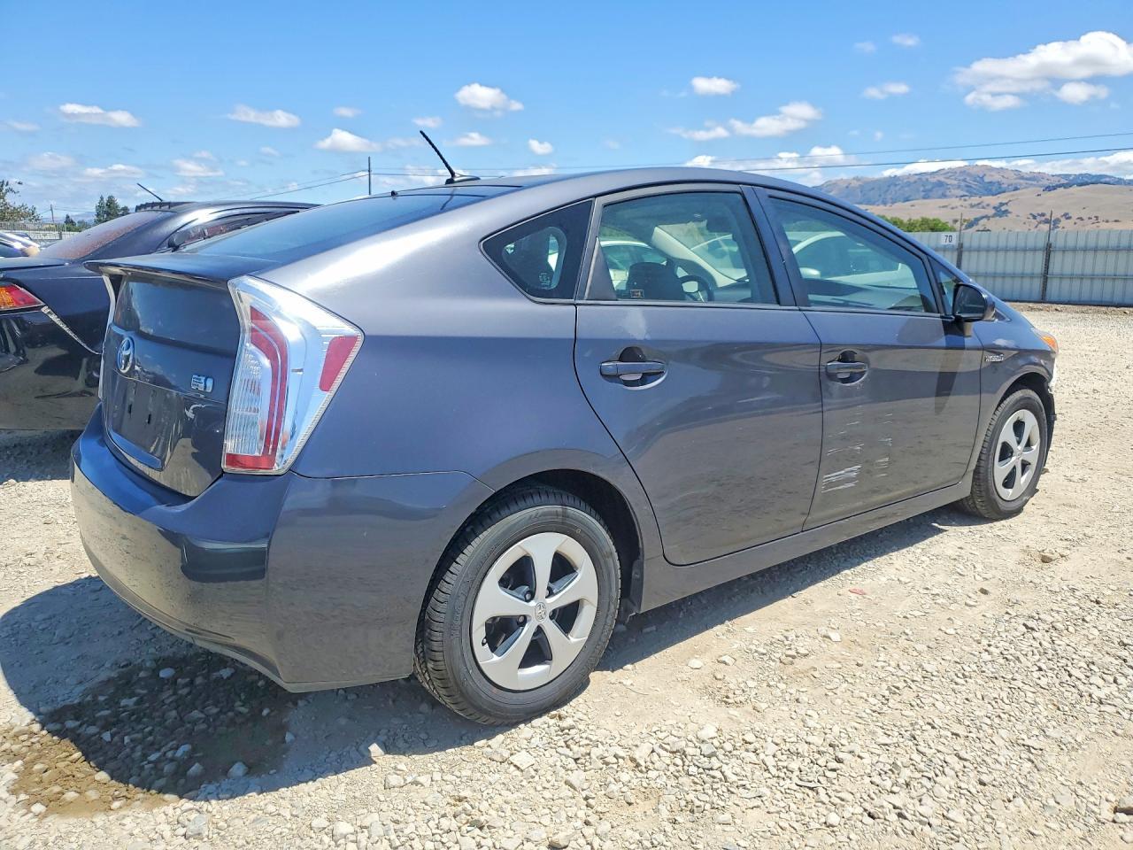 2015 Toyota Prius Four - Фото 3