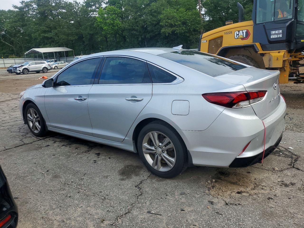 2018 Hyundai Sonata Limited - Image 2