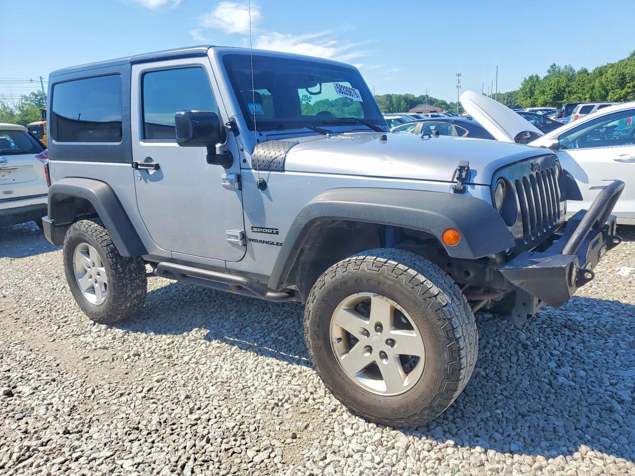 2015 Jeep Wrangler Sport - Фото 4