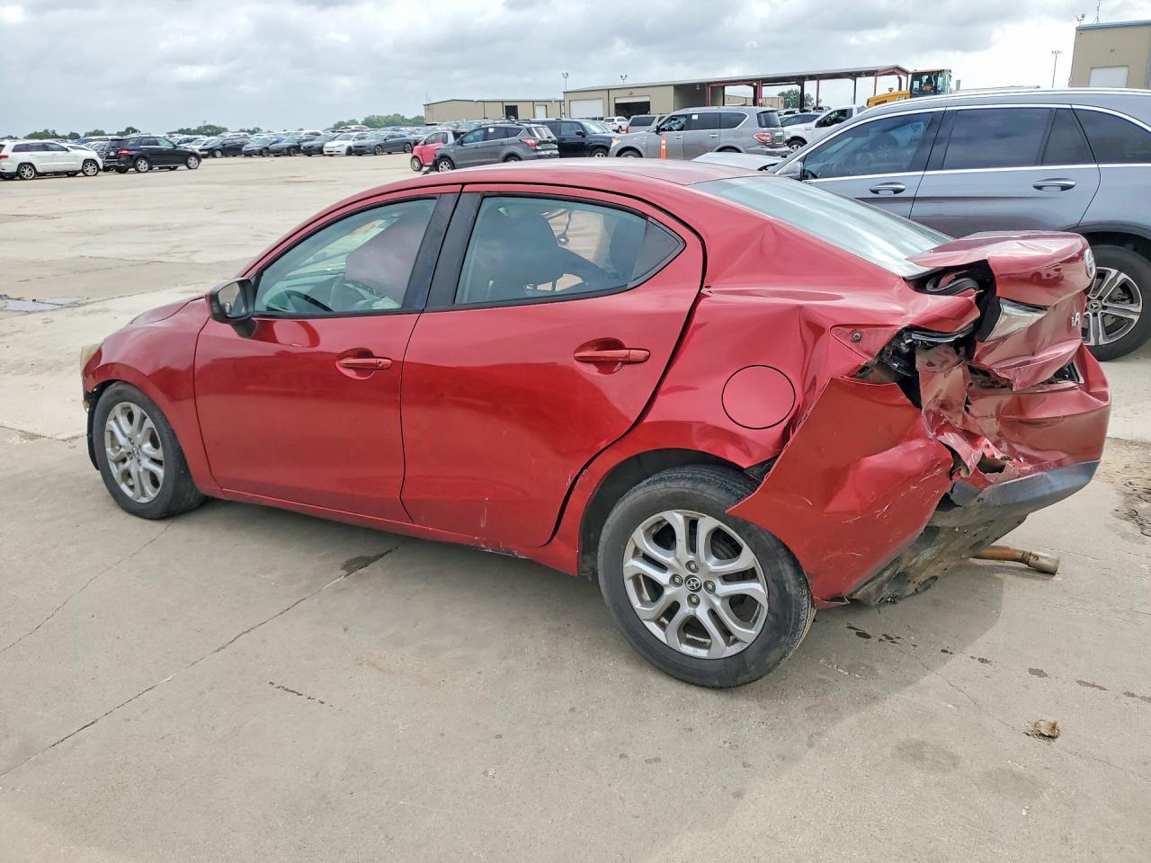 2016 Scion Ia Base - Фото 2