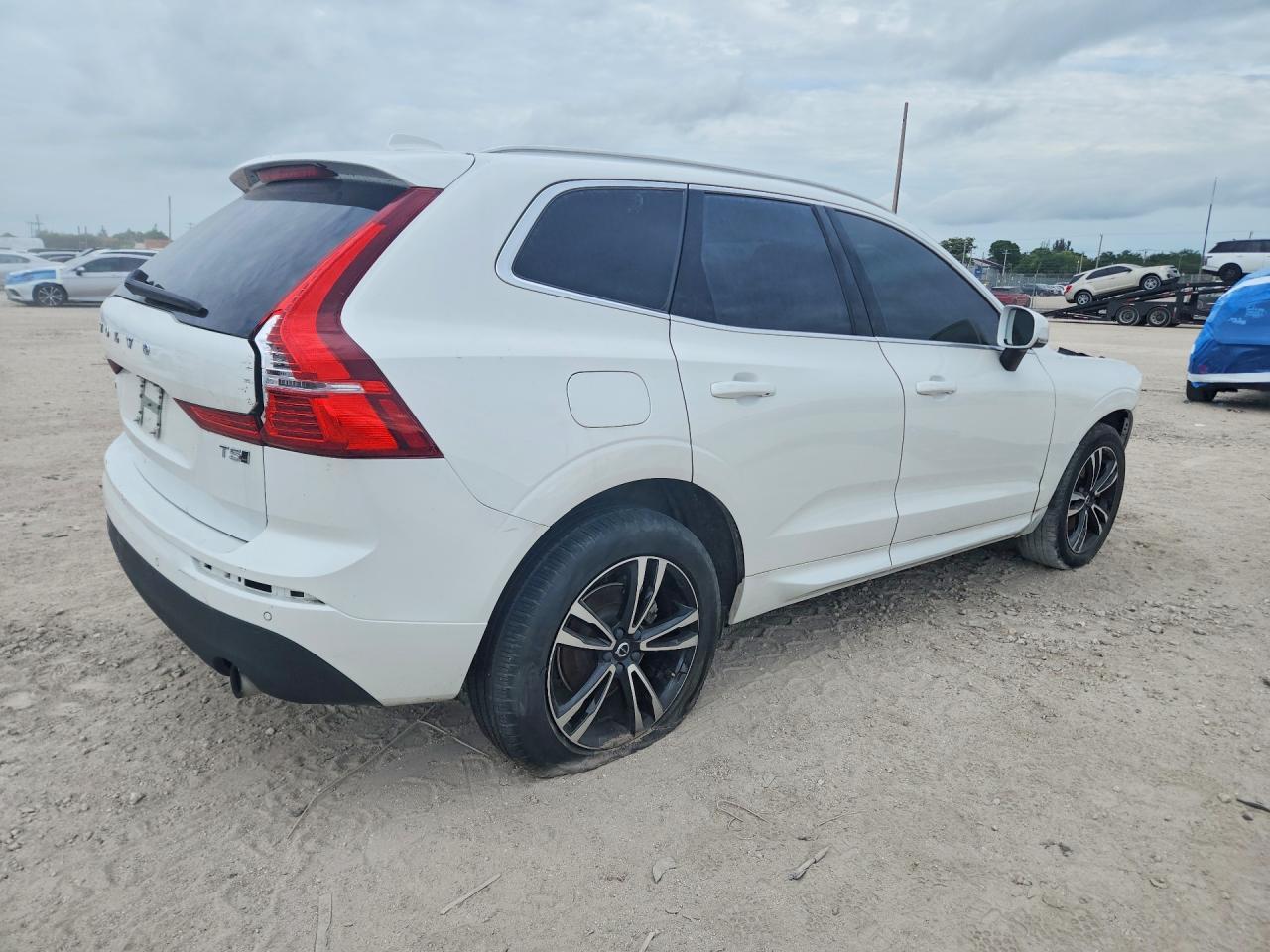 2021 Volvo Xc60 - Фото 3