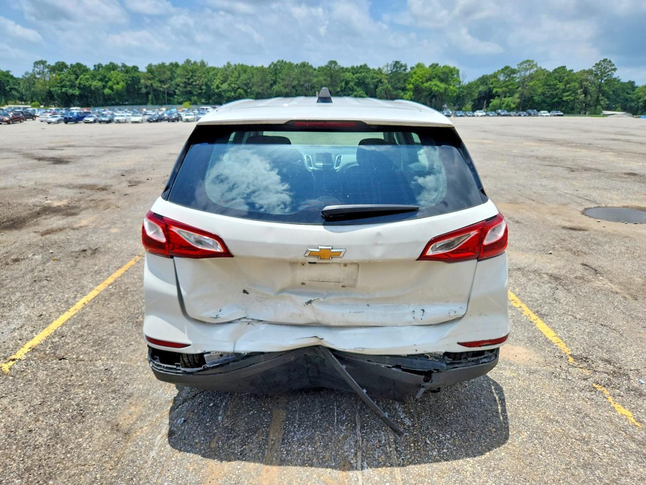 2020 Chevrolet Equinox Ls - Фото 6