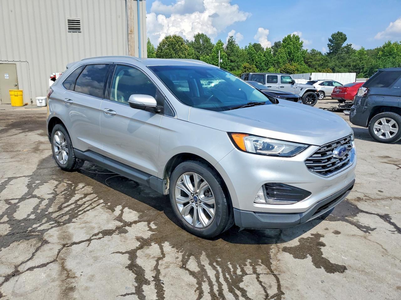 2019 Ford Edge Titanium - Фото 4