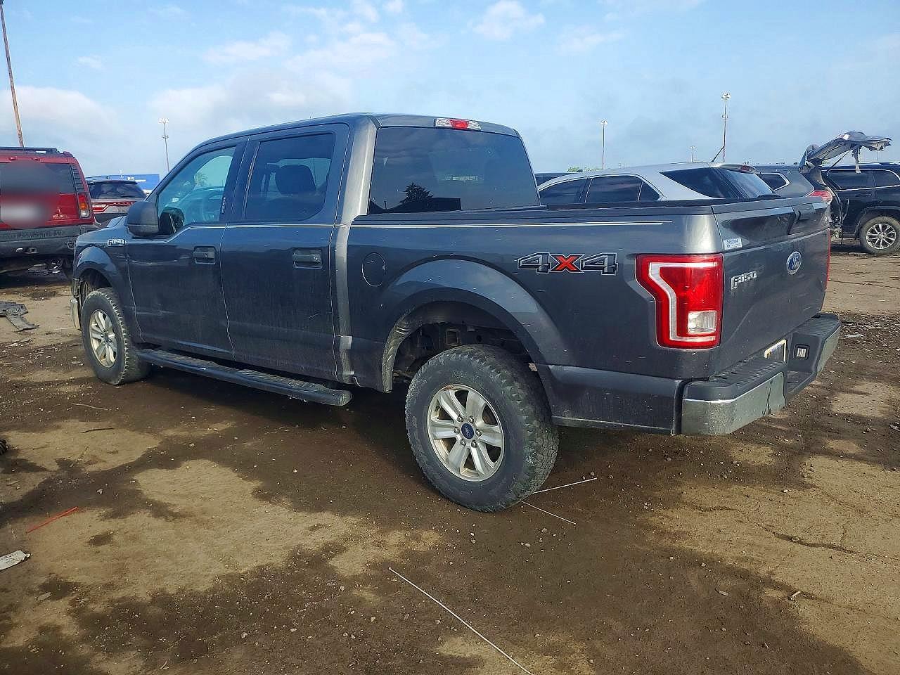 2017 Ford F150 Supercrew - Фото 2